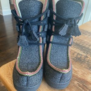 Penelope Chilvers Incredible boots,tassels,grey wool, size 39(9) great condition